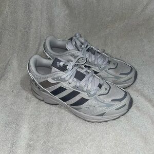 Adidas Spiritian 2000 shoes